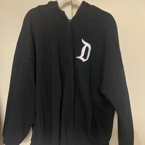 Disneyland Black Zip Up Hoodie size XL 
worn once too big 
great condition